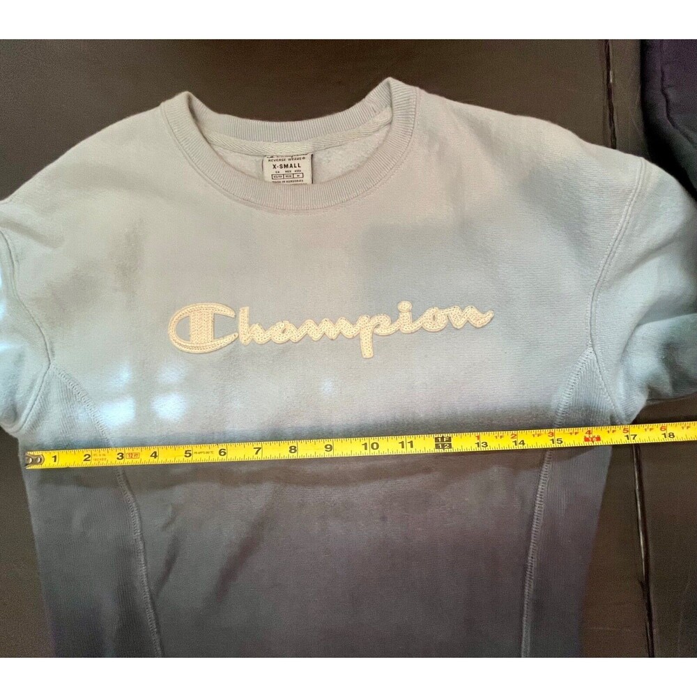 Champion Reverse Weave Cropped Tie Dye Spell Out Logo Sweatshirt Womens XS Blue - Picture 6 of 8